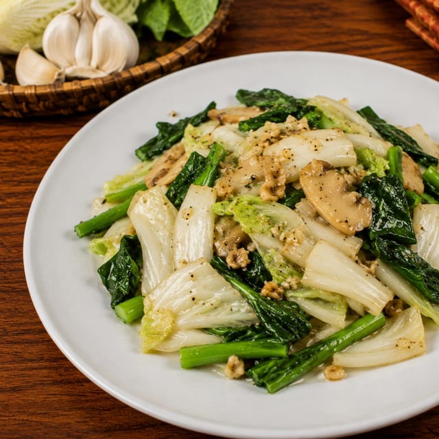 Sautéed Garlic (Gra Tiem).