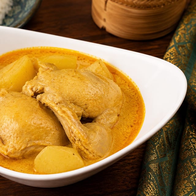 Yellow Curry with Chicken (Mild).