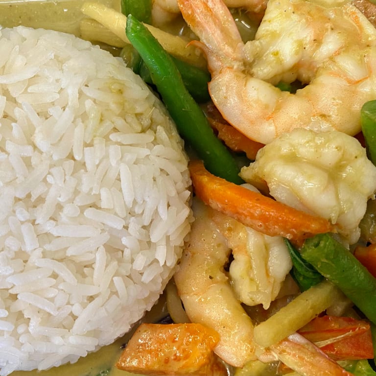 Delicious Asian Flavors: Thai, Noodles, Curry